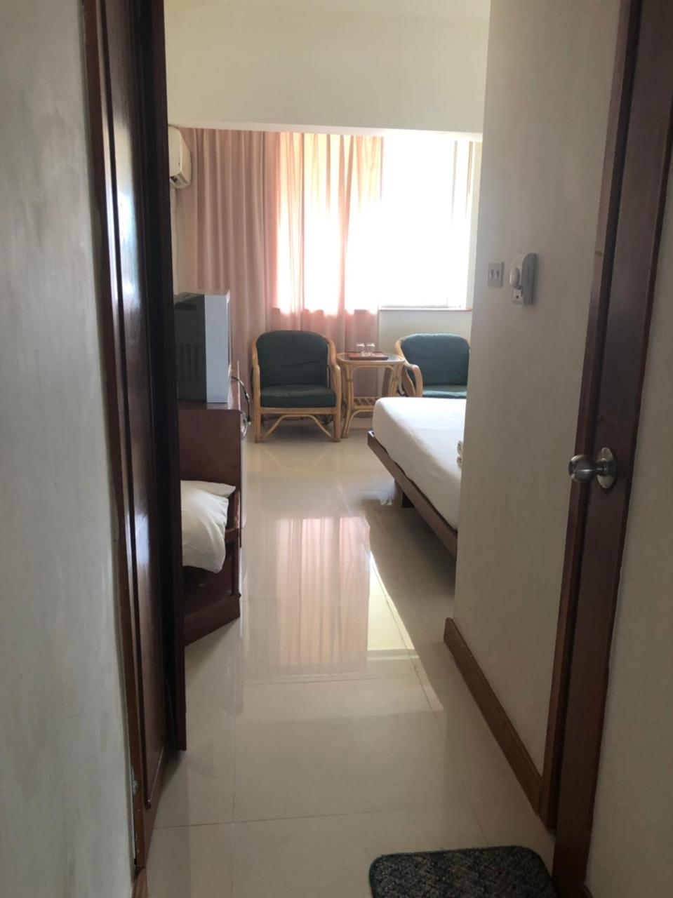 Paradorn Inn Chumphon Eksteriør bilde